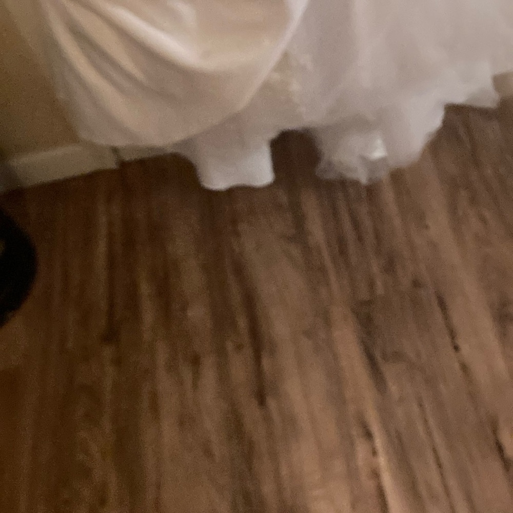David's Bridal White Wedding Dress